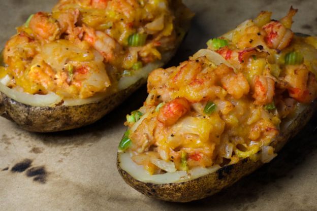 CRAWFISH BAKED POTATO