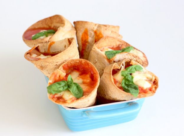 Healthy taco pizza cones