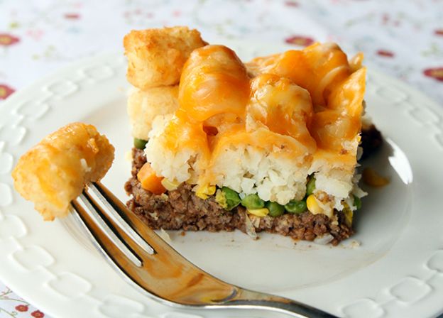 Tater tot shepherd's pie