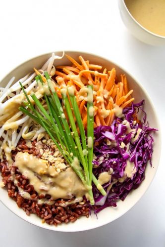 THAI STYLE BUDDHA BOWL WITH PEANUT SAUCE