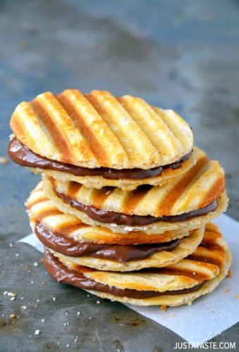 Nutella waffle sandwich cookies