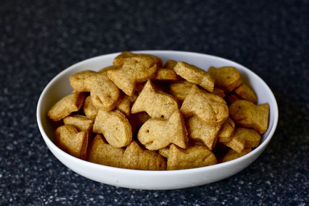 Whole-wheat goldfish crackers