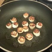 Pan Seared Sea Scallops over Sun-dried Tomato and Black Pepper Cheddar Dixie Ice Cream (Grits) - Step 3