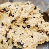 Dark Chocolate Chip Peanut Butter Cookies - Step 3