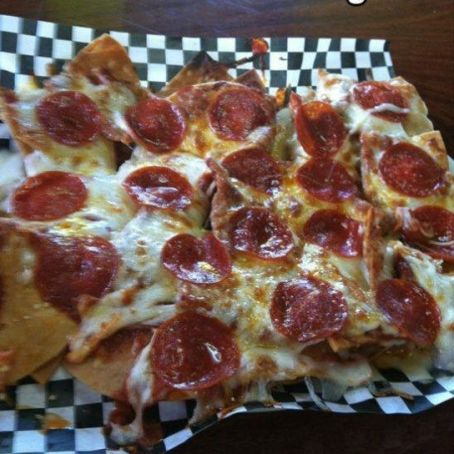 Pizza Nachos