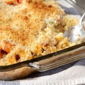 Macaroni and Cheesy Chicken Baked Casserole