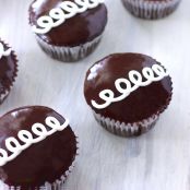 Chocolate cream cupcakes-just like Hostess