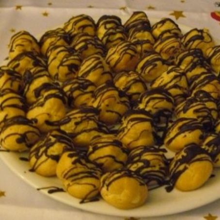 ALUAT DE CHOUX À LA CRÈME SAU ECLER