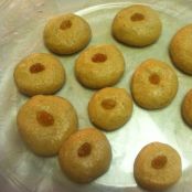 Magas (Besan Ladoo)