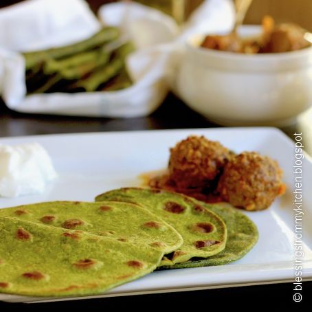 Spinach rotis
