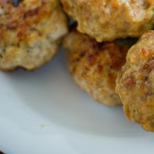 Beef and Worcestershire Cheese Ball