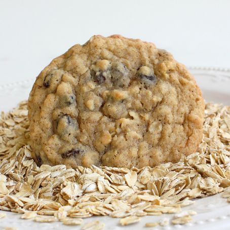 Chewy Chocolate Chip Oatmeal Cookies