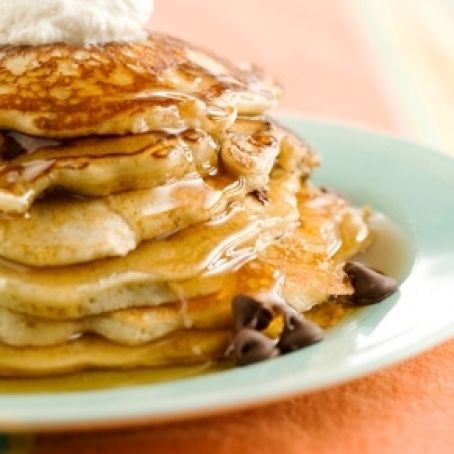 Paula'S Chocolate Chip Pancakes With Cinnamon Cream