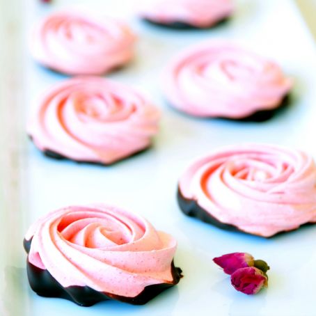 Chocolate Dipped Strawberry Meringue Roses