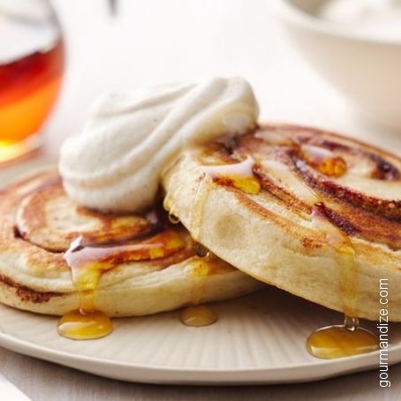 Cinnamon Roll Pancakes
