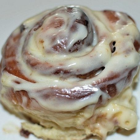 Cinnzeo Cinnamon Buns