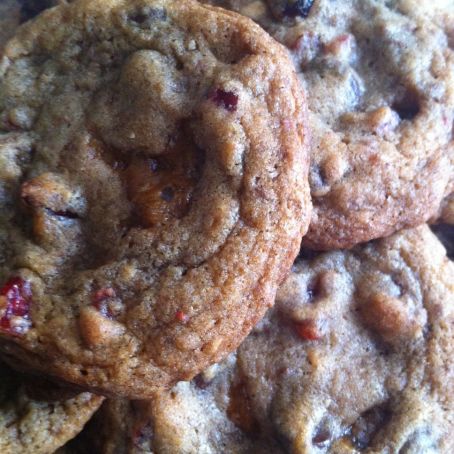 Chocolate Cranberry Christmas Cookies with Toffee Crunch