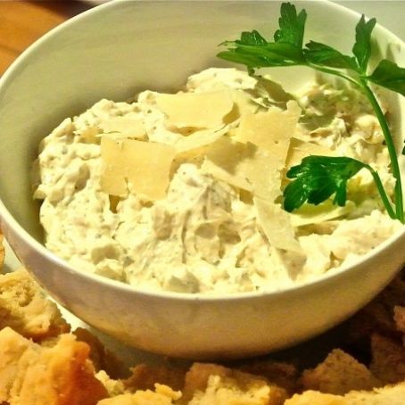 A Gang of Garlic and Artichoke Dip