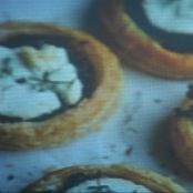 RASPBERRY GOAT CHEESE SQUARES