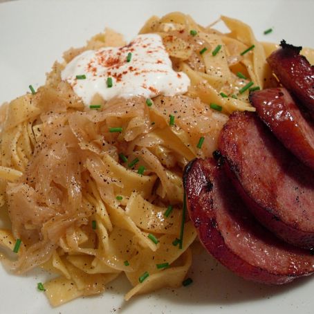 Hungarian Cabbage and Noodles (Haluska)