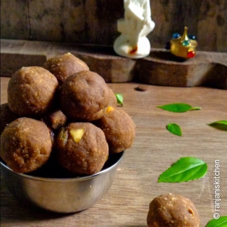 Health Mix Laddoo