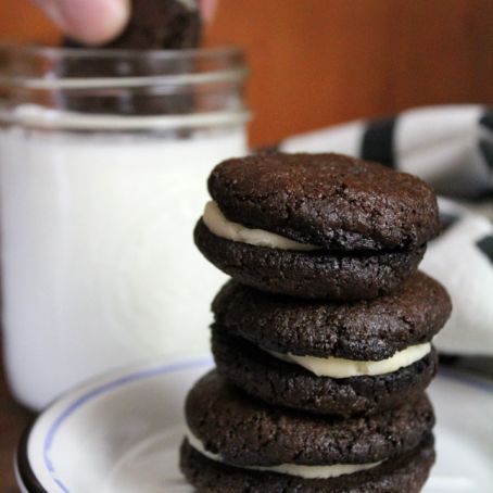 Homemade Oreo Cookies