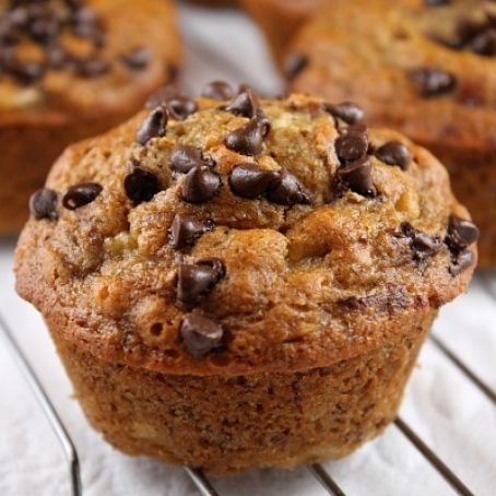 Chocolate-Banana Cupcakes with Peanut Butter Icing