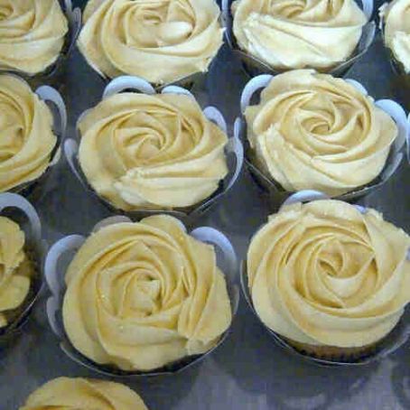 Heavenly white coconut cake