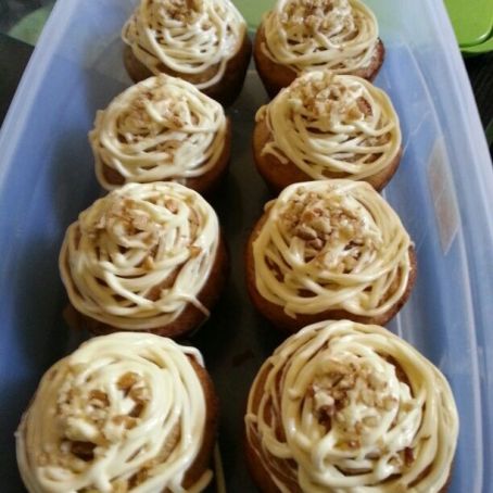 Cinnamon walnut coffee cake