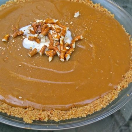 Peanut Butter Pie with Pretzel Crust