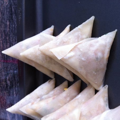 Savories-  Pizza Samoosas