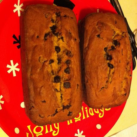 Delicious Chocolate Chip Pumpkin Bread