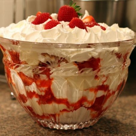 Strawberry Angel Food Trifle