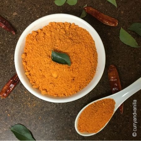 Molagai Podi/South Indian Chutney Powder