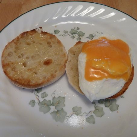 POACHED EGGS