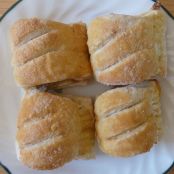 SAUSAGE ROLLS