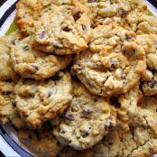 Chocolate Chip Oatmeal Cookies