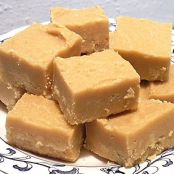 Easiest Peanut Butter Fudge EVER!