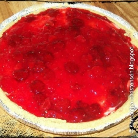 Raspberry and Cream Pie