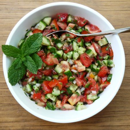 Middle Eastern Style Cucumber Tomato and Onion Salad