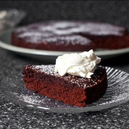 Smitten Kitchen's Red Wine Chocolate Cake