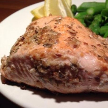 SOMON IN CRUSTA  DE SEMINTE - Somon