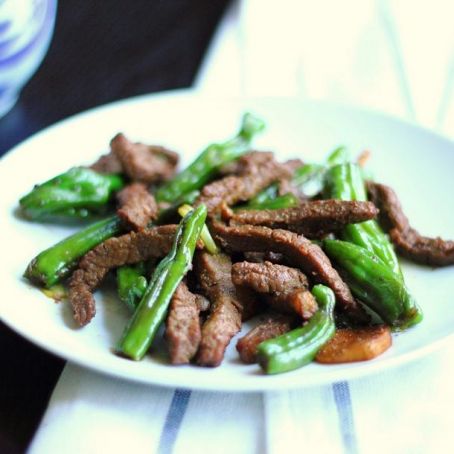 Stir-Fried Beef with Green Peppers