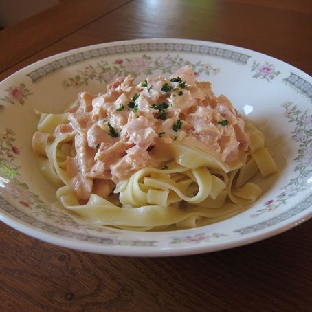 Tagliatelle with smoked chicken