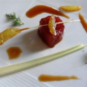 Sashimi tuna with honey and lemon