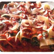 Spinach and ricotta cannelloni