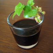 Currant wine