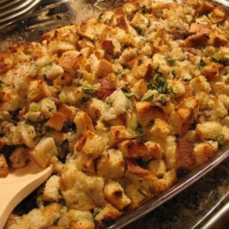 The Best Homemade Thanksgiving Stuffing