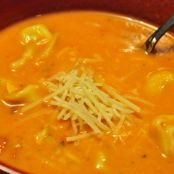 Creamy Tomato Tortellini Soup