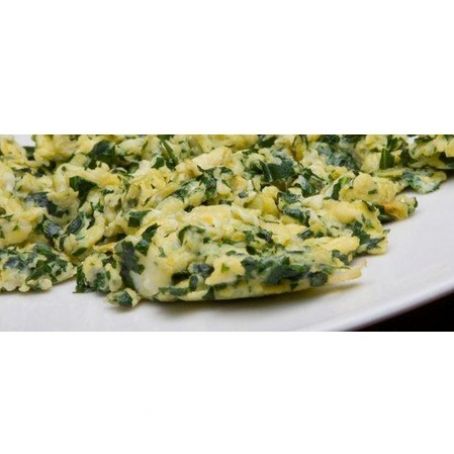 Basil-Walnut Egg Scramble